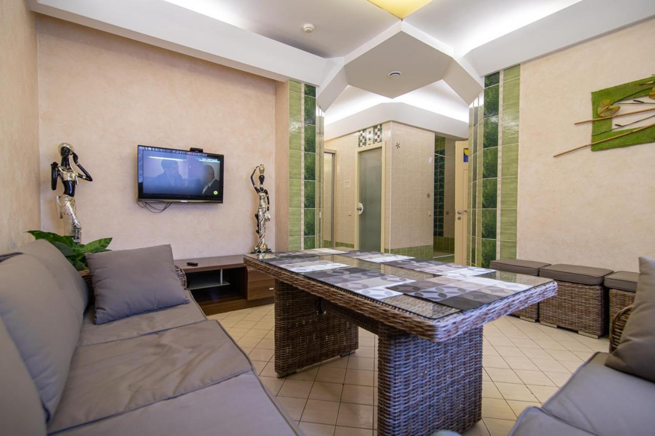 Aqvium Hotel Dnipro Exterior foto