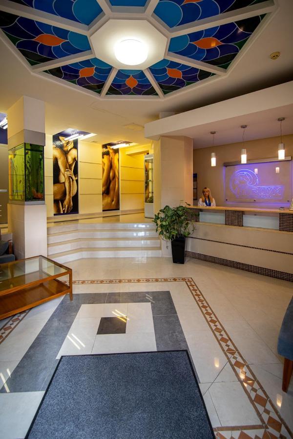 Aqvium Hotel Dnipro Exterior foto